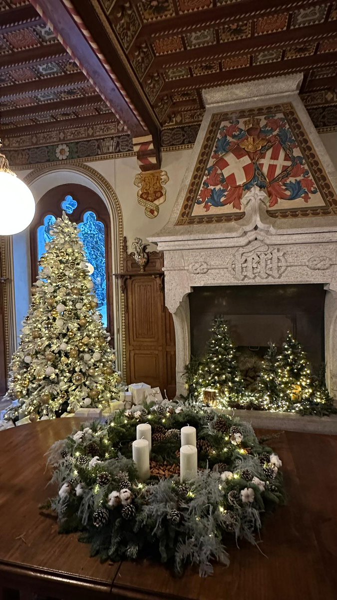 CultureVdA's tweet photo. I nostri #castelli più belli e scintillanti che mai per un #Natale ... ad #Arte!
#8dicembre 2022-#8gennaio 2023.
Vivete con noi le feste più magiche dell'anno!
@Abb_Musei @Abb_Musei_LM @ustampavda @Valle_dAosta @guichardaz https://t.co/0Ge9Uc8WBZ
