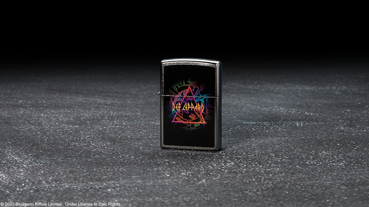 The perfect gift for the <a href="/DefLeppard/">Def Leppard</a> fan in your life is right here: fal.cn/3udIc
#zippo #zippoencore #DefLeppard