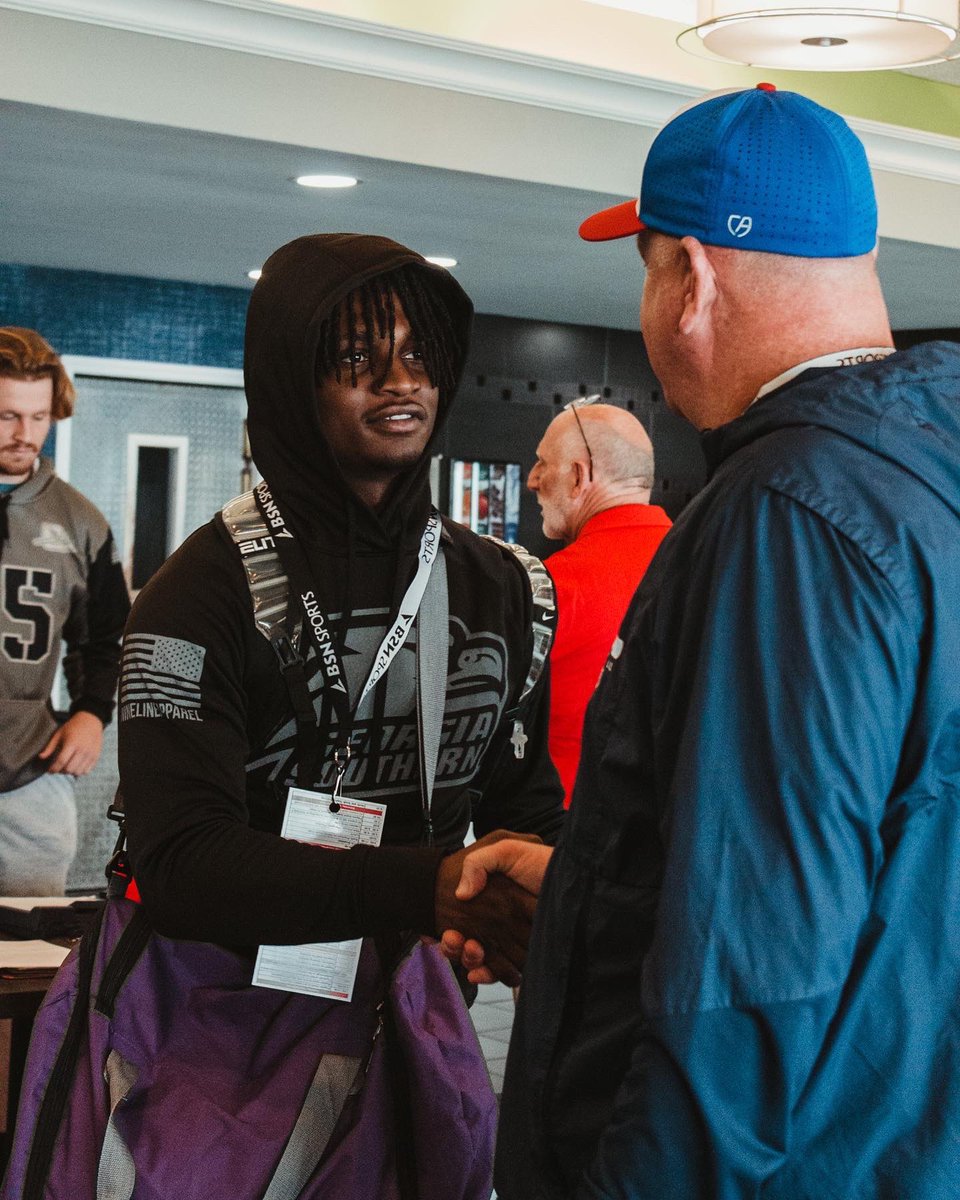 NorthSouthFB's tweet image. The stars have arrived at the beach! ⭐️🏈

#NorthSouth22 | #TouchstoneEnergyBowl |  #NorthSouthWeek | #TeamNorth |#TeamSouth |#StarsShineBrighterAtTheBeach