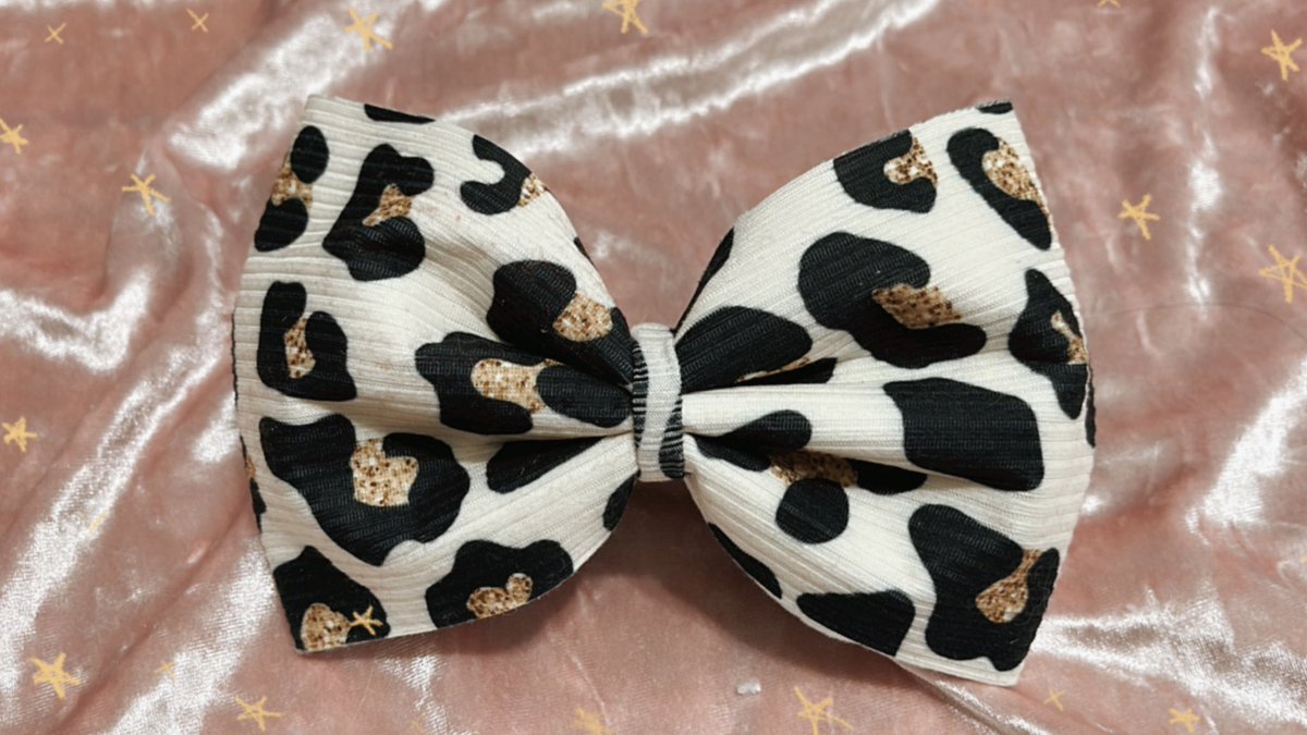 SprinkleOfBows's tweet photo. Muted Leopard Tailless Bow🐆✨

https://t.co/0XQvFdtJvM https://t.co/MZZ8USBdjw