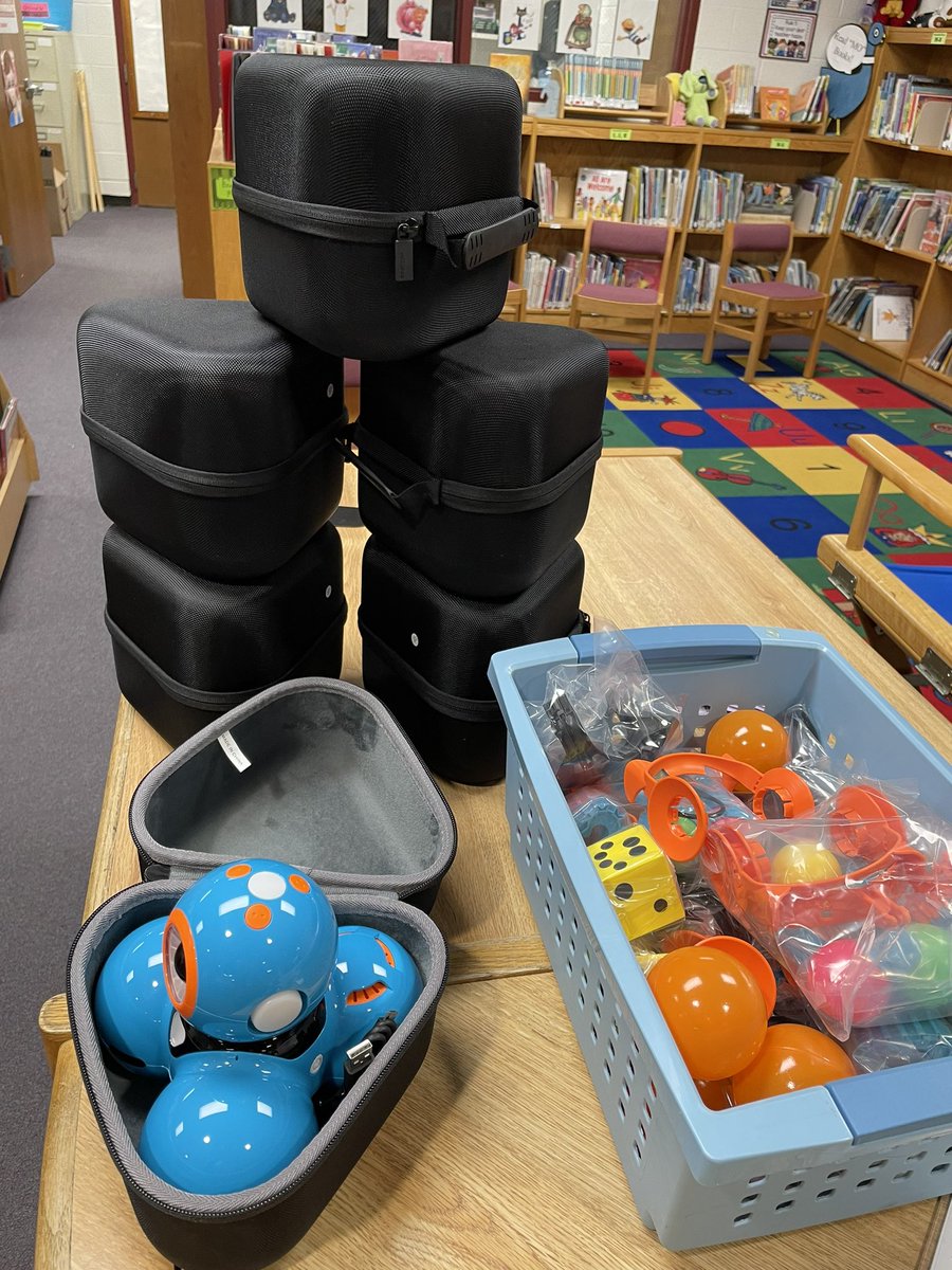 noeslibrary's tweet photo. Our Dash robots have arrived Thank you @harfordedu!!! We’ve started assembling our accessories! We can’t wait to start programming! #ourhcpslibrary @marbarwick https://t.co/lszB0f68qV