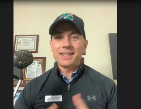 leadmentality's tweet photo. Such a good time interviewing Maurice Simpkins today! For a former @CoastalFootball star &amp; NFL player, he is one of the most gracious leaders I've met. Excited to launch this one next week - talking college athletics, NIL, Teal Collective &amp; career growth! #leadership #podcast https://t.co/kPiFew6VUO