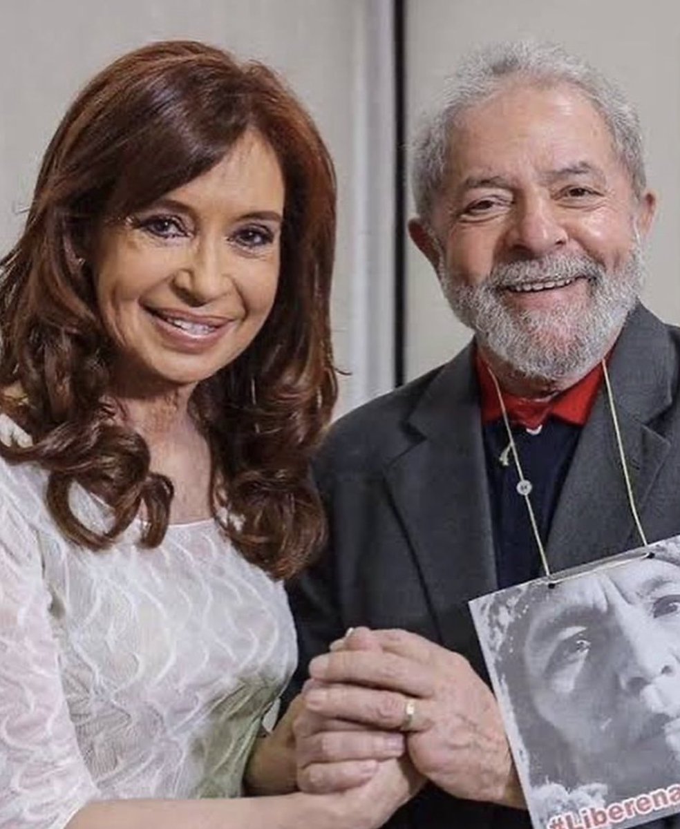 VlogdoLisboa's tweet photo. 🚨 A vice-presidente da Argentina, Cristina Kirchner, acaba de ser condenada a 6 anos de prisão por corrupção e fraude em obras superfaturadas. https://t.co/Km3fUh2gYe