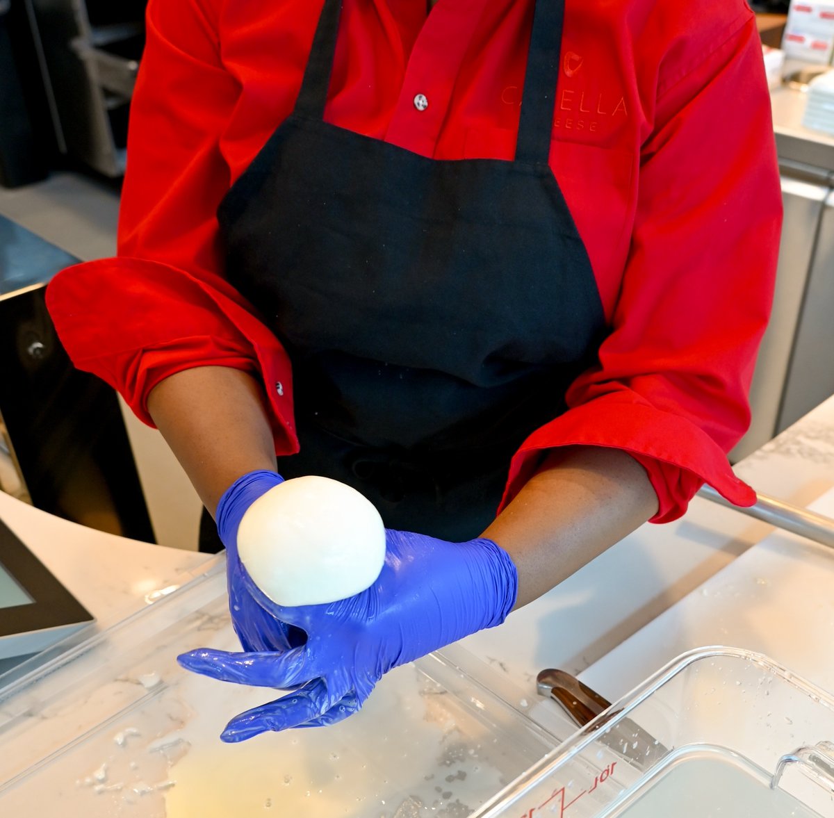 Only a few slots left in our Mozzarella Class with Brittany this Wednesday, December 7th! Sign up in the shop with our cashiers, it's going to be a great time!