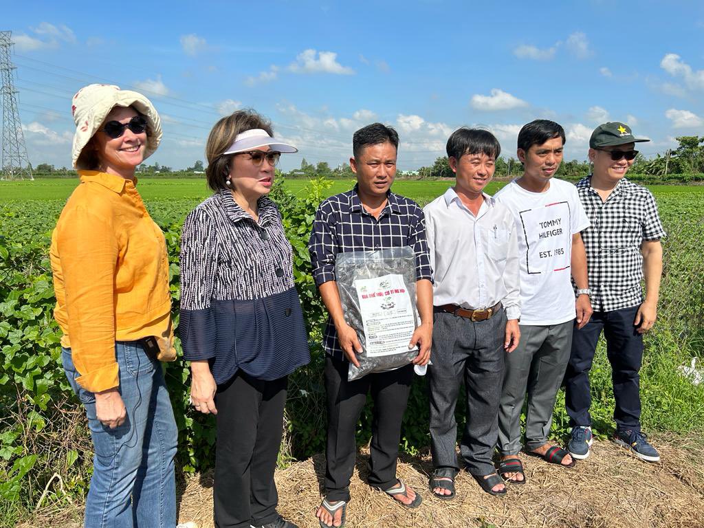 The motto that supported good agriculture practices:
1 M: Must have good seeds
5Rs: Reduce the use of density of seeds, fertilizer, pesticides, water, and post-harvest loss. <2/3>