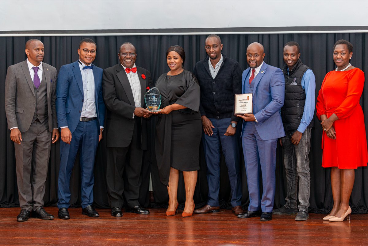 ICS_Kenya's tweet photo. Congratulations goes to Mr. Josphat Muriuki of KenGen Staff Retirement Benefits Scheme for emerging the winner in the CEO Of The Year Award during The Champions of Governance Awards Gala Night held on December 2, 2022 at Movenpick Hotel, Nairobi. #COGAwards2022 https://t.co/6n7FamN7hU