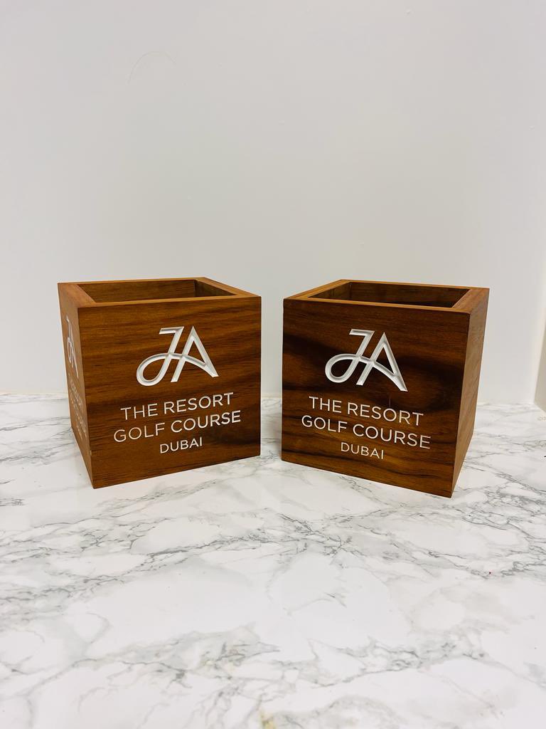 signsforgolf's tweet photo. Our stylish wooden tee boxes are made from eco-friendly timber, and are a modern addition to any golf club! 

Get in touch with us to order yours!

#ecofriendly #golf #golfsigns #golfcourse #golfcoursesigns #golfing #golfball #chichestergolf #bognorgolf #lovegolf #golfclub #golf https://t.co/EcPzMWYdGF
