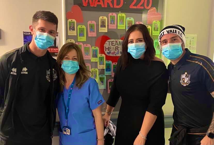 tamsinevans's tweet photo. A few of our valiants paid a visit to @UHNM_NHS today. Worrell &amp; Holden  visited @ccu_uhnm and delivered gifts to life long supporters there. Up the Vale! @OfficialPVFC https://t.co/KgW9cF9dDr