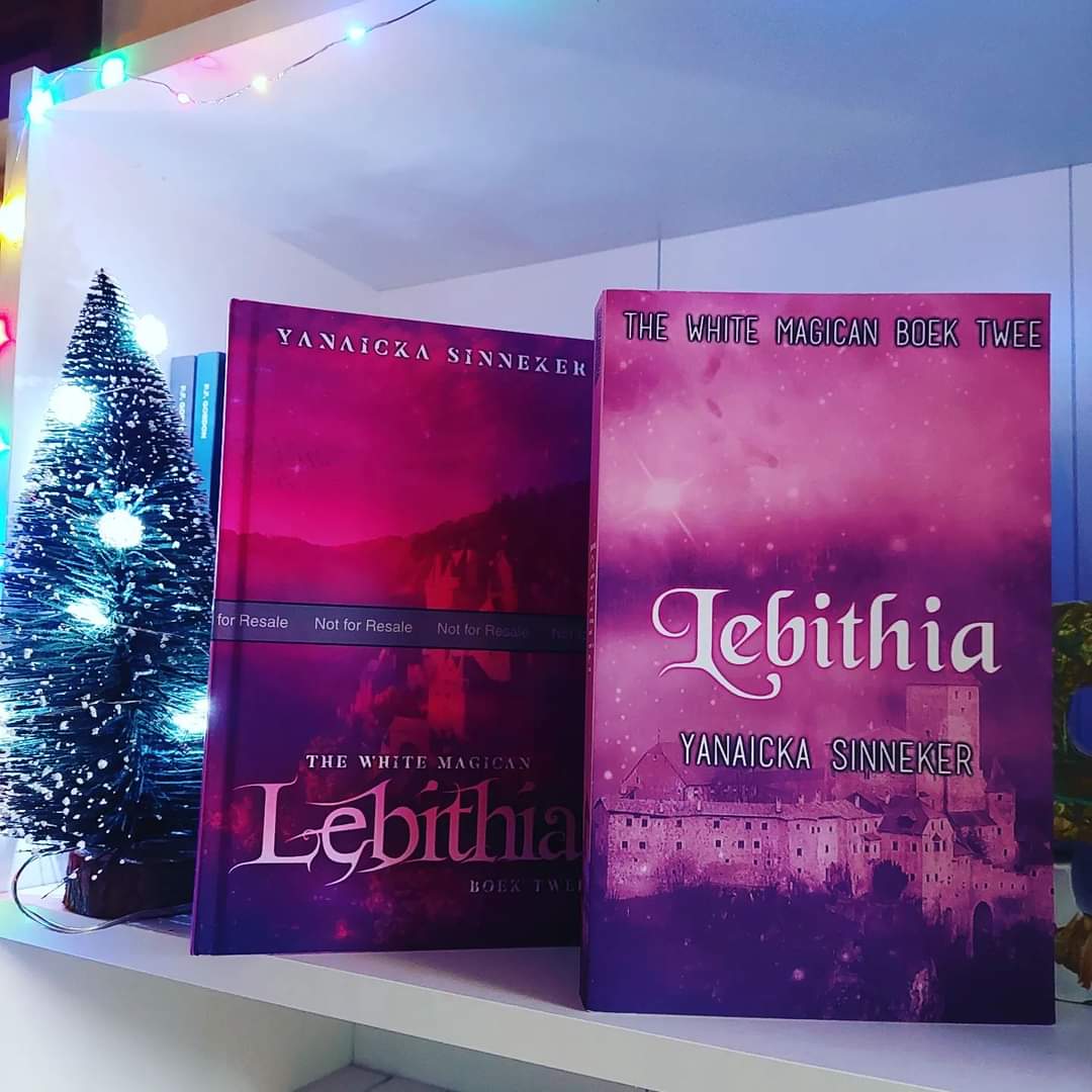 ysinneker's tweet photo. Vandaag is de hardcover editie van Lebithia uitgekomen!
-
Volgende week komt ook de nieuwe hardcover van Elidith beschikbaar op Amazon, dus houd de webshop in de gaten!
-
#thewhitemagican #lebithia #hardcover #paperback #releaseday https://t.co/yoaBv9rblg