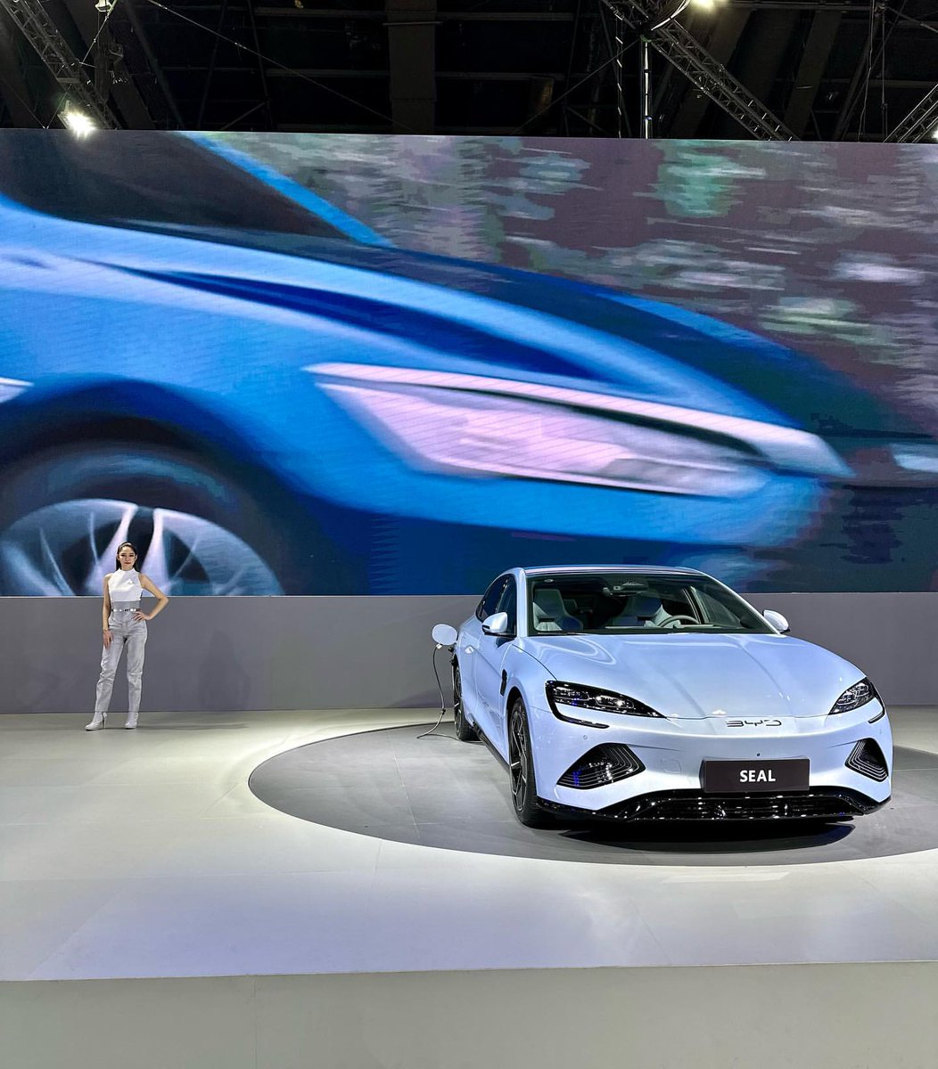 byd_world's tweet photo. ⚡ BYD Seal 🦭by IG pong_noplantravel #bydthailand

#BYDWorld #BYD #BuildYourDream #seal #bydseal #evsedan #sedan #ev #evcar #evs #evcars #evcarsworld #electriccar #electricvehicle #electriccars #tesla #electricvehicles  #evcharging #evcharger #luxurycars #evvehicle https://t.co/TVpbghJ8L0