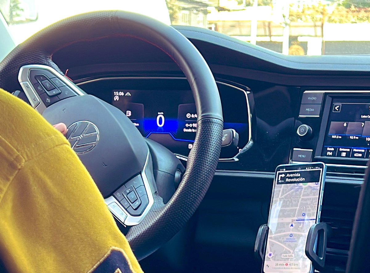 jcmrock101's tweet photo. Aguas! ⚠️⚠️⚠️
Con la novedad que el operador de @Uber_MEX me informa que la app Lea prohíbe usar Waze! Casualmente usan rutas con más tráfico!!!! 🤬🤬🤬🤬
Jijos de su repepínchamaco!!! #UBER #Ubermx https://t.co/e3rUKRMSfE