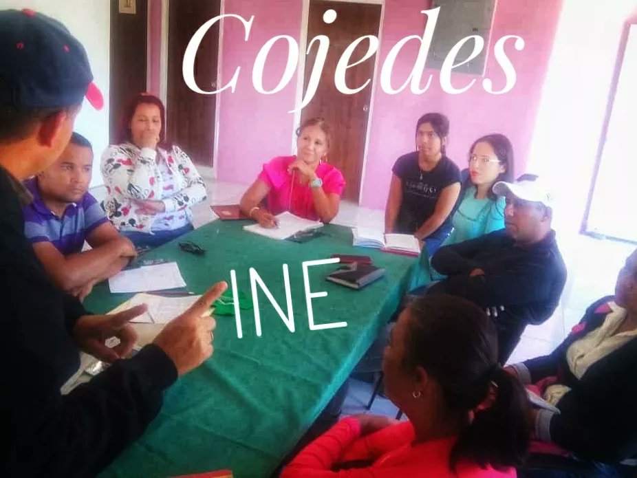 INECOJEDES's tweet photo. #DelInteres Desde del INE Cojedes, el Coordinador del XVCensoCojedes Municipio Ezequiel Zamora, efectuó reunión con los Coordinadores de Nodo del Municipio, para bajar los lineamientos que fueron emanados por nuestra Gerencia Estadal. #Venezuela #Sigueme #TuCuentasParaVenezuela https://t.co/PWEnnjbOes
