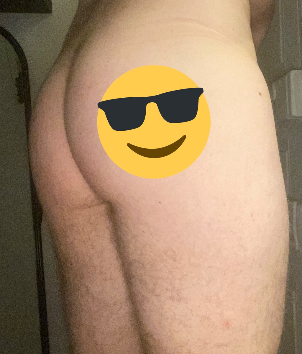 PassifParisien's tweet photo. J’attends que mon actif débarque s’en occuper comme il veut 👀 Des volontaires ? @FrenchiesButts #gayparis #minet #bottom #twink #passif #grindr #lespompeurs https://t.co/TR0f9fEBtV