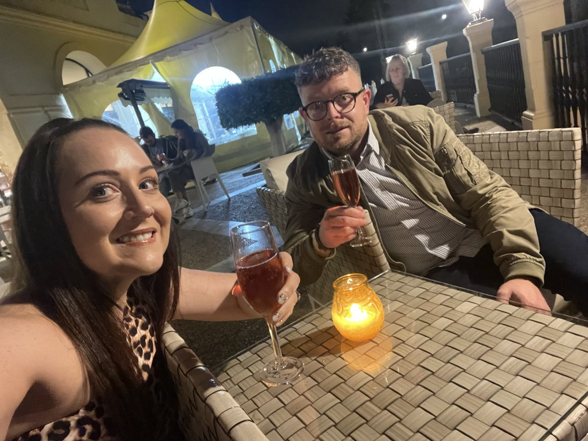 FranDenham's tweet photo. Heard it’s going to snow this week?!?! #sorrynotsorry #tenerife2022 #10daysaway #MerryChristmas2022 https://t.co/D2SyGYUPUp