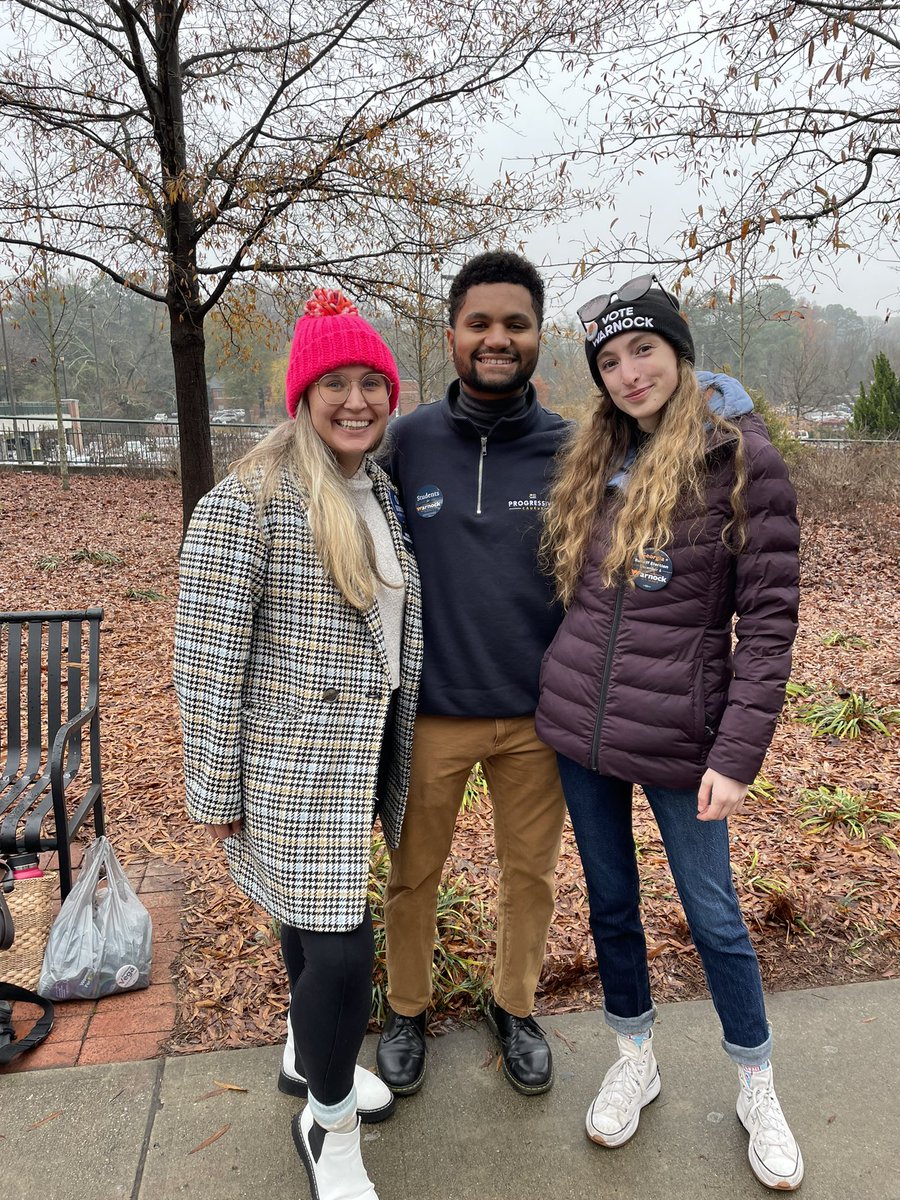 Thank you @MaxwellFrostFL for coming to UGA today to get students out to vote! #youthvote #RevdUp #WarnockforSenate