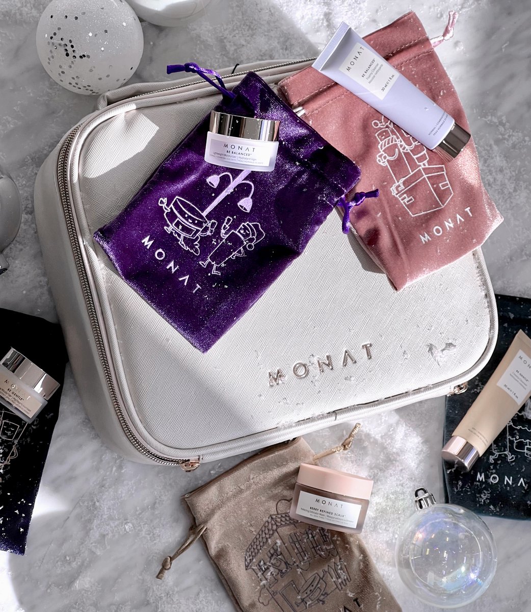 MONATOfficial's tweet photo. Stuck on Holiday Gift ideas? ๐
Visit https://t.co/qq0NnPVZsJ to see what we have under our tree this year! โ๏ธ
Sets available:
๐ Catch Me On The Glam
๐ช Face It, You're Fabulous
๐ซถ Silky Soft Hands
โจ Glow On The Go
#MONATHoliday #Holidaygifting #Holiday #giftideas https://t.co/3ZXwsOJXgm
