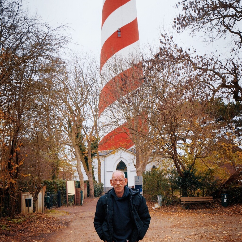 julesvanroe's tweet photo. Met Joop op zoek naar zijn roots in Burgh Haamstede en Zierikzee https://t.co/tw0Kgxx4Q7 https://t.co/pnmWFBtbIh
