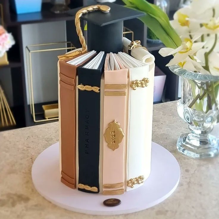 cakestudio_ug's tweet photo. #graduationcakes🎓
Great Results come from Hard work. #congratulations🎉 #tastyartcake spices up this achievement.
Call/Whatsapp us on 0757310583 /0706740071 / 0780372203 /0706225800
#graduationday #graduation2022 #graduation2022🎓 #cakeart #graduationcake #graduation https://t.co/08iHPanJ4F