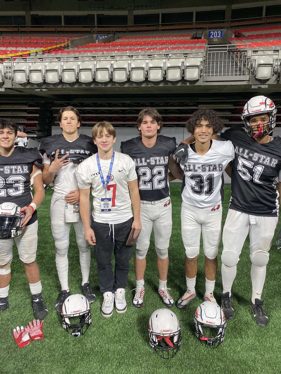 GriffinDWithers's tweet photo. Thank you to all the coaches and @BCHSFB for the amazing all star game. https://t.co/qx376bYpEs
