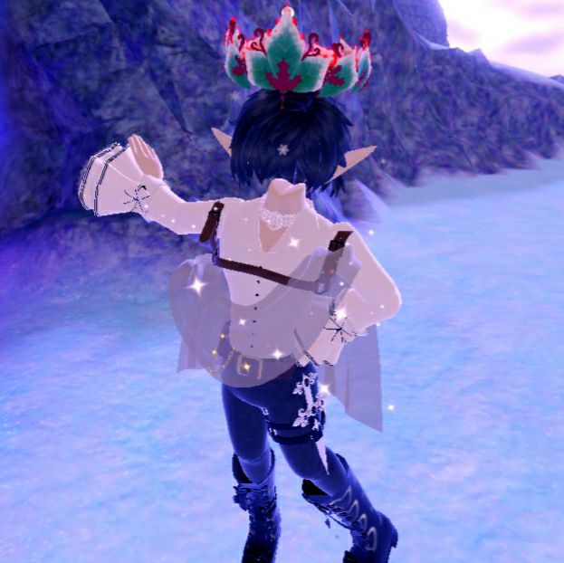 AzraelCraige's tweet photo. Trading Winter22🍃❄️
Lf: other halo

#RoyaleHighHalo #royalehightrade #royalehighchristmas #royalehightrading #royalehighhalos https://t.co/2tZme2qwp7