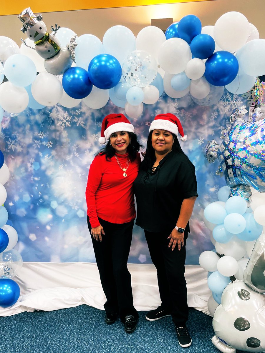 MsMendoza6's tweet image. I have been blessed with @AlmaAnd20009116  my #forthgrade teacher-partner. We work together and have lots of fun together too. #teacherslife  #teachingrocks @duryeaschool