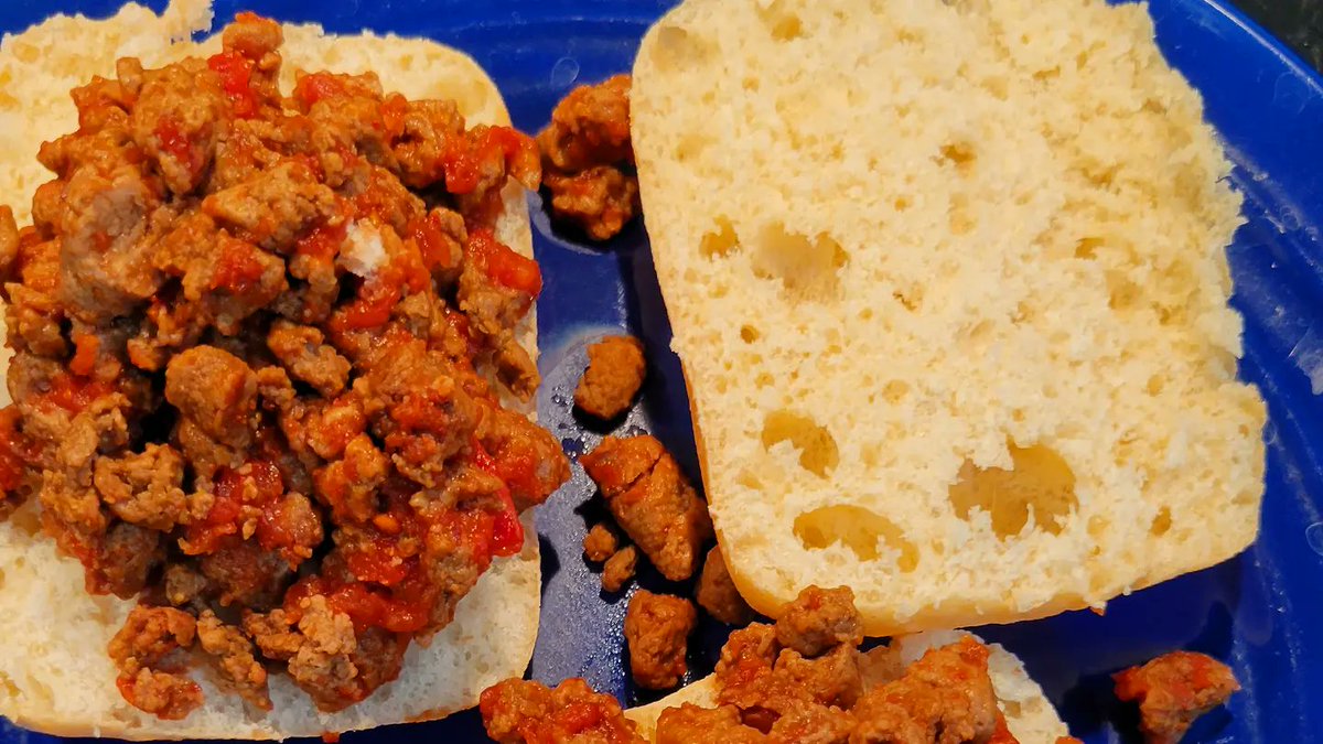 veg_out_recipes's tweet photo. Happy National Microwave Oven Day! One of our favorite microwave recipes are these gluten-free, low FODMAP, dairy-free and vegetarian sloppy joes.
Get the recipe at https://t.co/e44XKfYTIk. #VegOut #MicrowaveOvenDay #SloppyJoe #ComfortFood #MicrowaveDay https://t.co/njcnbXdzzO