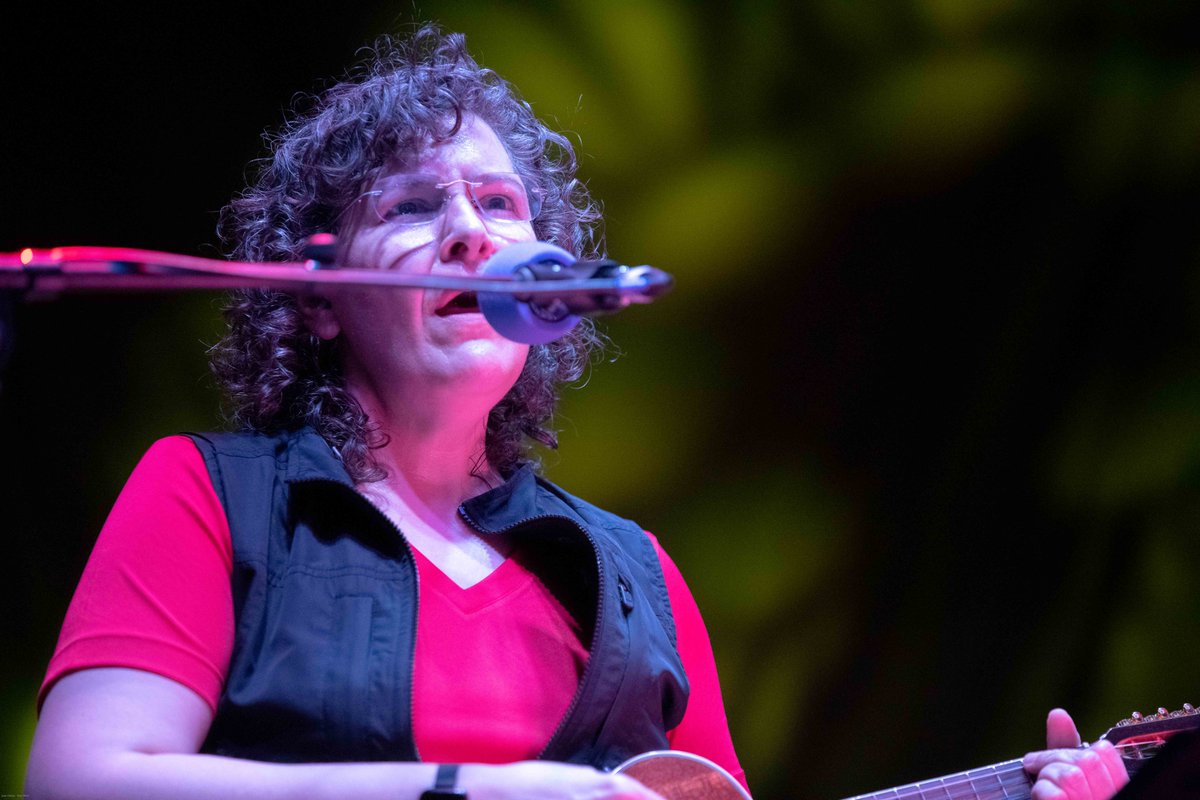 RutaRockCom's tweet photo. @TheMagFields en @FaunaPrimavera 2022
.
.
Fotos por @kattunk 
.
.
06-11-2022 https://t.co/3jBKzChuQA