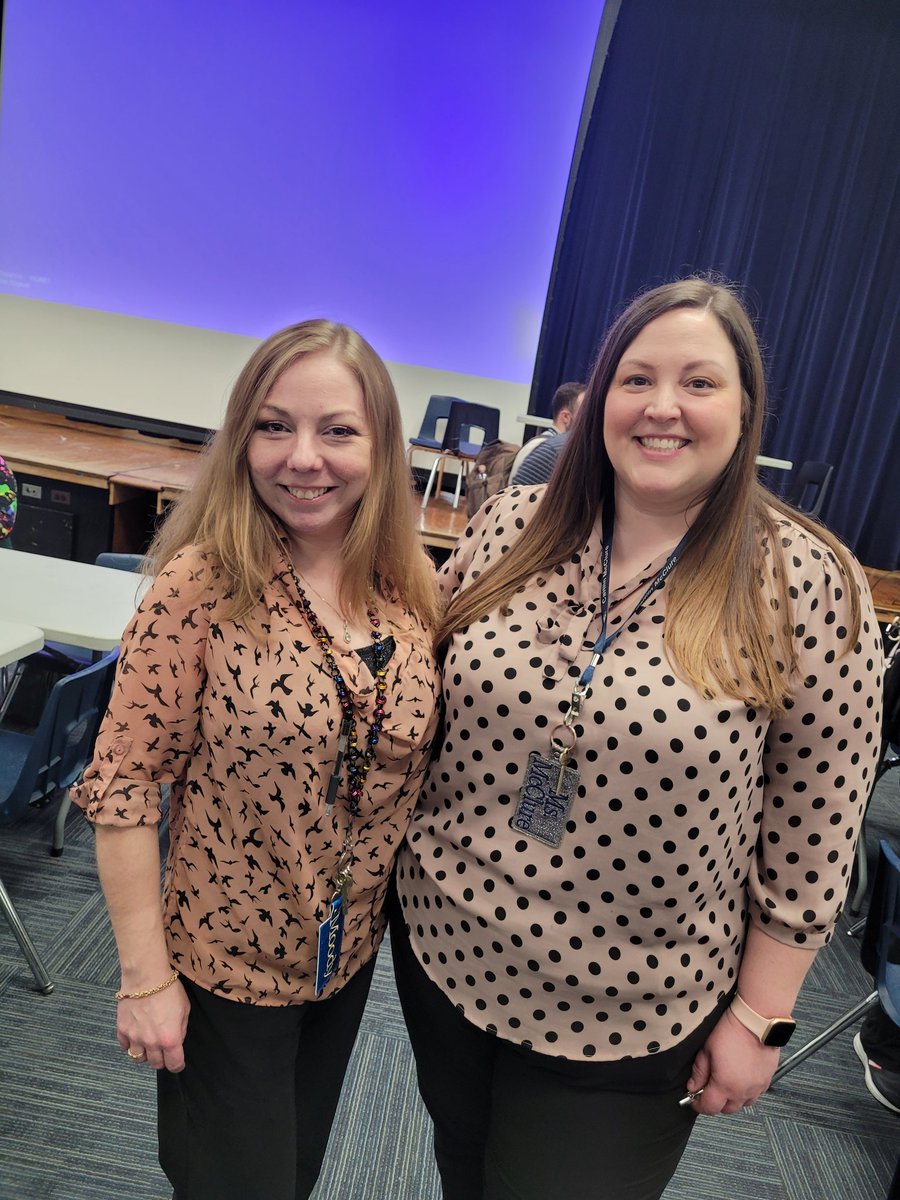 MCMooreHOSA's tweet photo. #HOSAWEEK @BeTheMatch awareness @mooremustangs @RogerFdrn @TraciMorrisHunt @kmyers215 https://t.co/Y8ludJ8bM5
