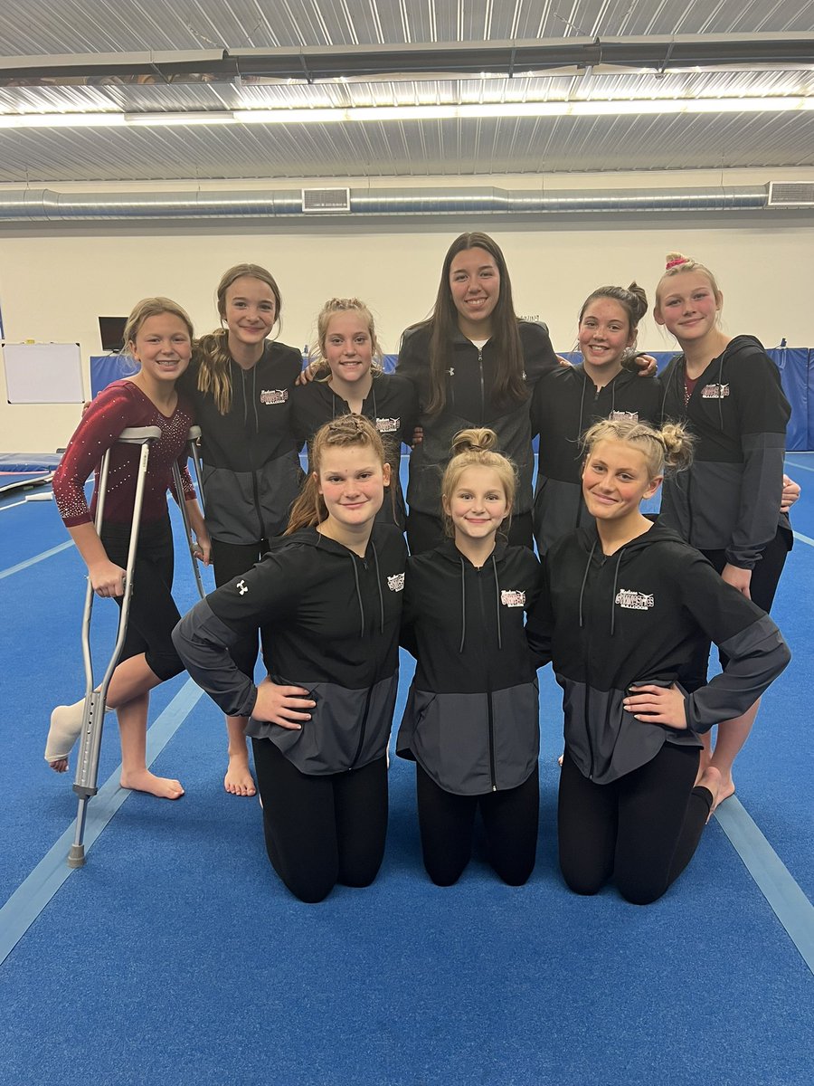 Fun to watch these <a href="/MadisonMSNews/">MadMiddleSchool</a>  Ss excel in the classroom and gym. #BulldogNation #ladydawgs