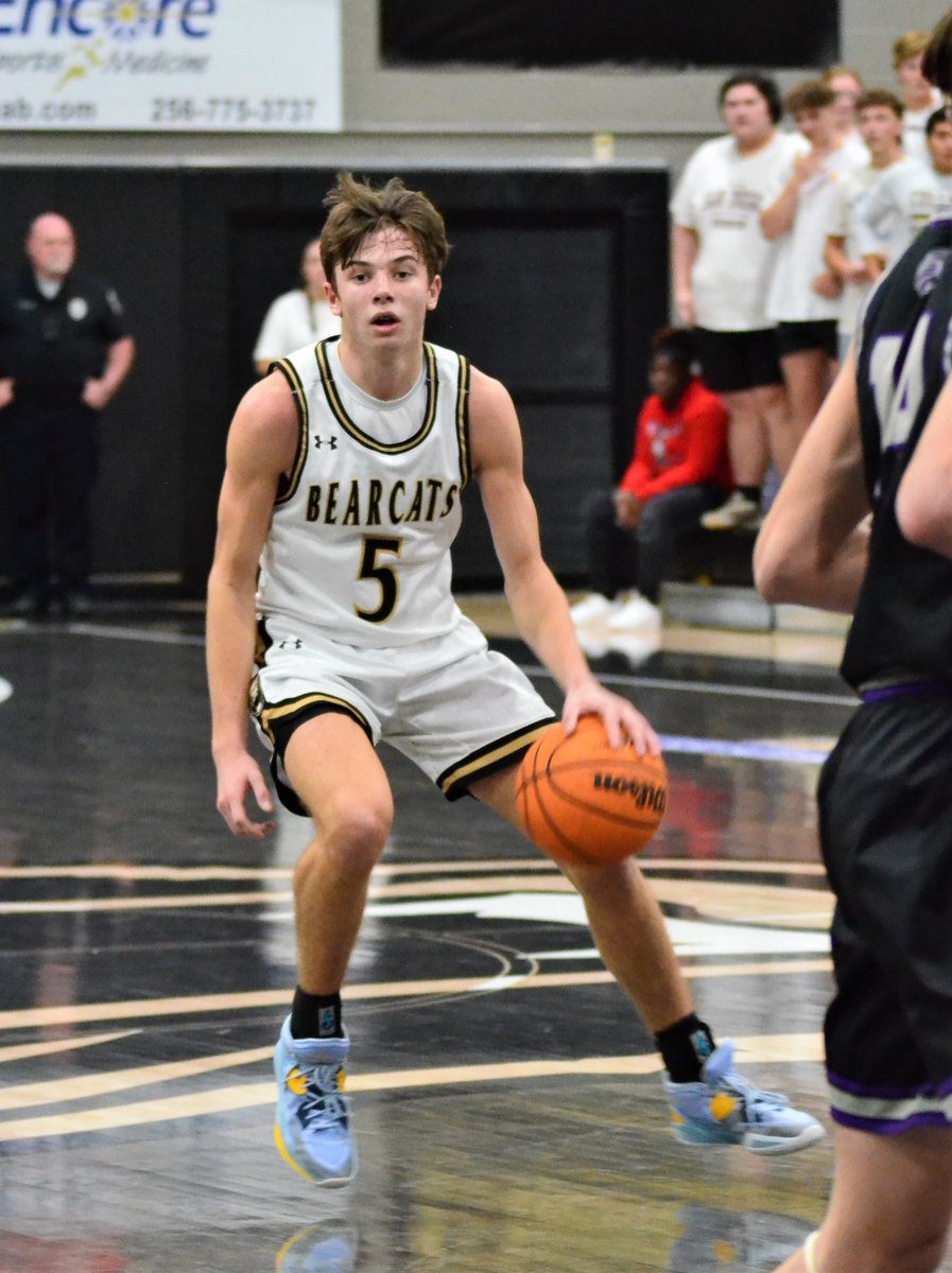 PREP BASKETBALL: Lady Bearcats rally to earn 56-53 win over Decatur Heritage, Cullman cruises to 77-49 win cullmantribune.com/2022/12/06/pre…