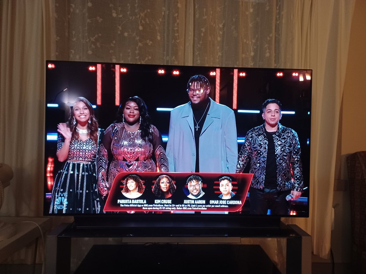 Racism explained in <a href="/NBCTheVoice/">The Voice</a>. These amazing artists fighting for ONE spot in the finale because America mostly voted for the white artists. Not saying the others are not talented, but Kim and Omar out of the top 4... Seriously?