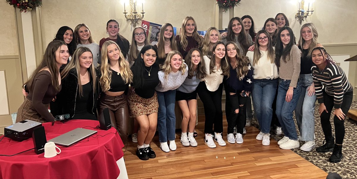 BigRedFH's tweet photo. What a special night celebrating the legacies of these seniors &amp; the hard work of this team ❤️🅾️🏑 #divisionCHAMPS 🏆  #otfhFAMILY #spartanlegacy https://t.co/IitjEkWHhy