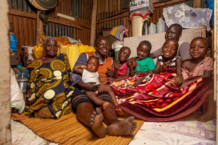 edgar_morganz's tweet photo. #worldraceuganda #GoFundMe #loveislove #sharing #caring @edgarmorganz @kellypantaleoni #caringwoman #donate #LinkBelow πππ
https://t.co/VfFTU2UzJB https://t.co/79wlZ1DmH0