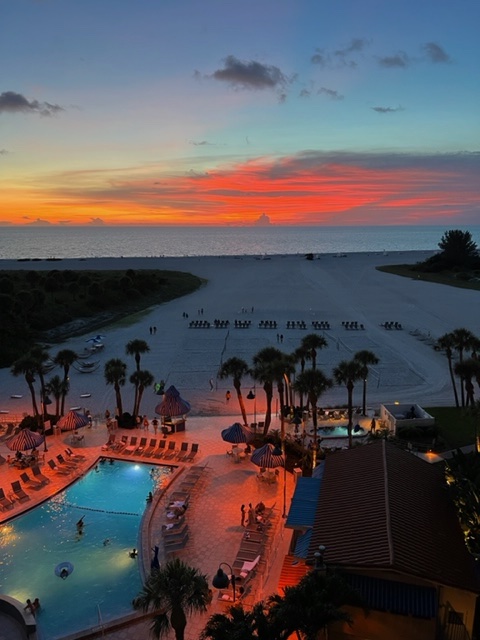 sandkeyresort's tweet photo. Oh beautiful, for spacious skies. #ClearwaterBeach at #SheratonSandKeyResort https://t.co/hNsoIWopVC