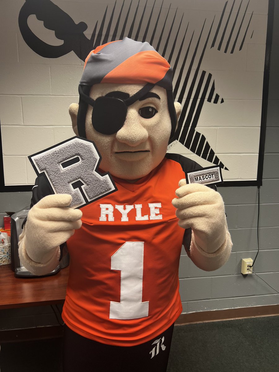Ryle Raiderman tweet media