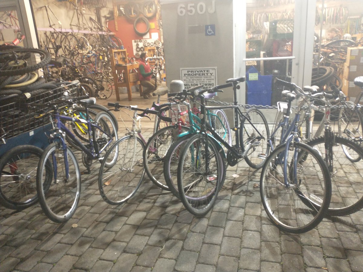 bikekitchen's tweet photo. Come check them out! We closed at 9:00pm today 😃 https://t.co/Nou2fXW1Gp