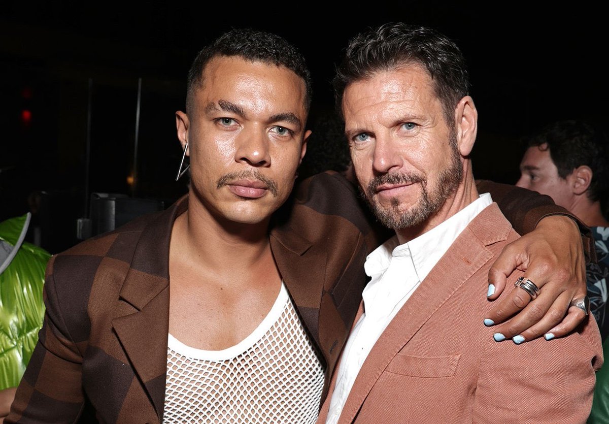 so inconsistent i’m sorry look at these two beautiful men