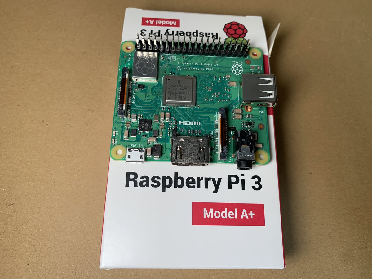 Yomogi_master's tweet photo. #スイッチサイエンス で注文した #RaspberryPi3A+届いたァ!
技適マークがシールからシルク印刷に変更になってる!
製造は22年の19週目?だから5/1~5/7のGWの期間かな?
販売一時停止って事だったからまさか年末に手に入るとは思ってもなかった🥹嬉しい~
Switchサイエンス https://t.co/dcYKZnHv8d