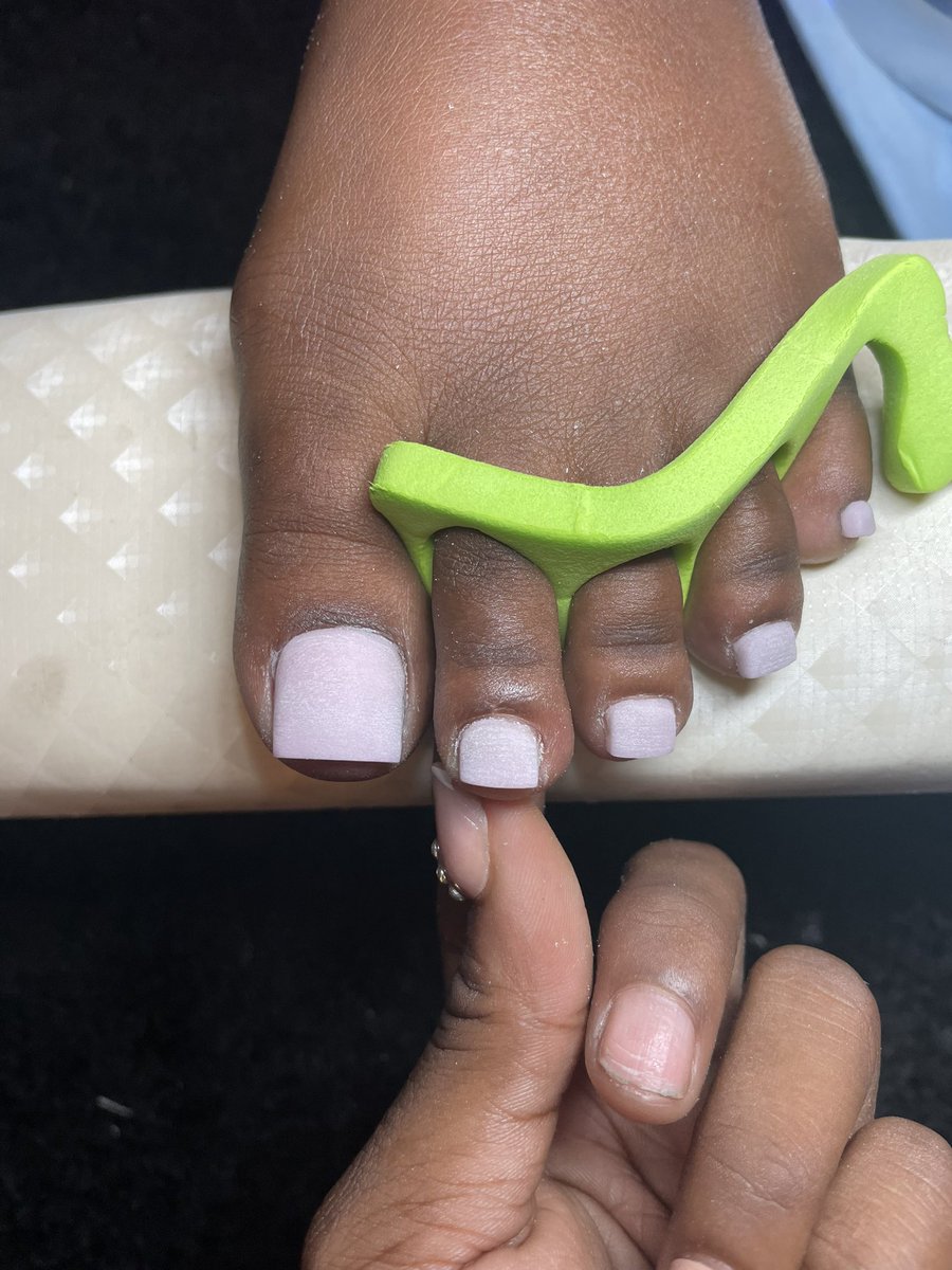 da3mari3's tweet photo. Birthday Special 🥳 Short Nails &amp; Toes $75 🙈💗💅🏾 (DESIGNS INCLUDED) go crazyyy😵‍💫😵‍💫😵‍💫😵‍💫 https://t.co/TfSJVaXlFZ