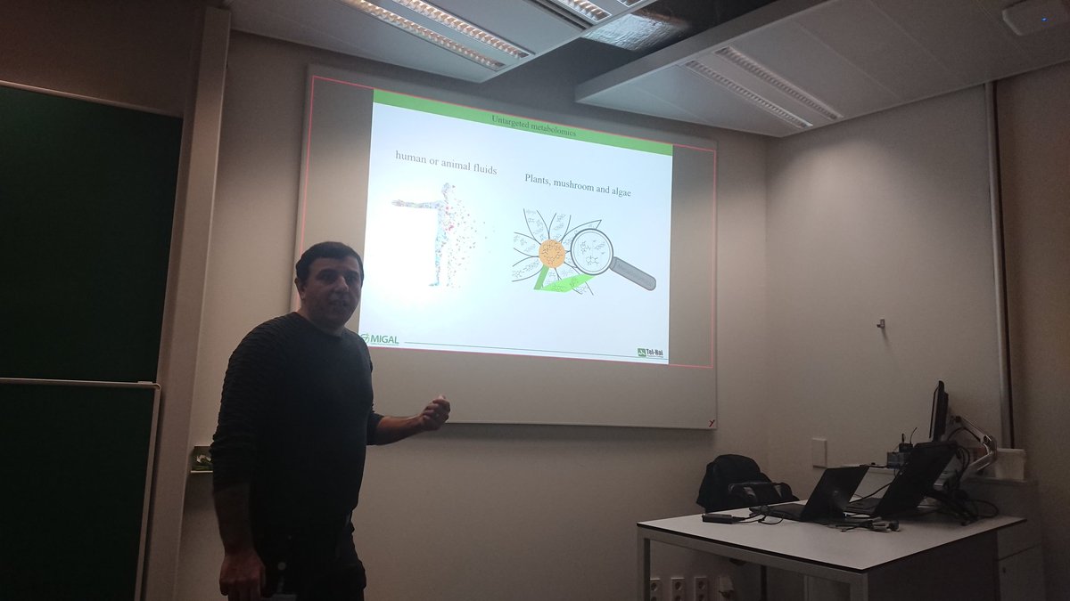 vdHooft_CompMet's tweet photo. @Soliman72227832 is doing his sabbatical in our group and he showed his progress in applying #computational #metabolomics #workflows to his #fungi 🍄 #metabolomics #profiles! 😎 Great progress and we look forward to see more! 😊 @GNPS_UCSD @ms2lda @mzmine_project #MS2Query #FERMO https://t.co/EFCt5Lmqju