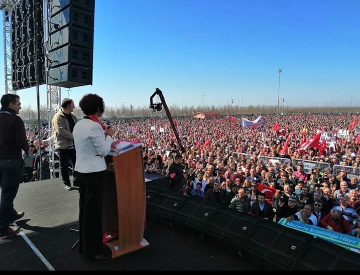savasoztel61's tweet photo. #EYTdeYaşKoşulunaHayır
Meydanlara indirmeyin Eyt ailesini 5 milyon yok 20 milyon ineriz yaparız vallahi de billahi yaparız https://t.co/elOblPDBHB