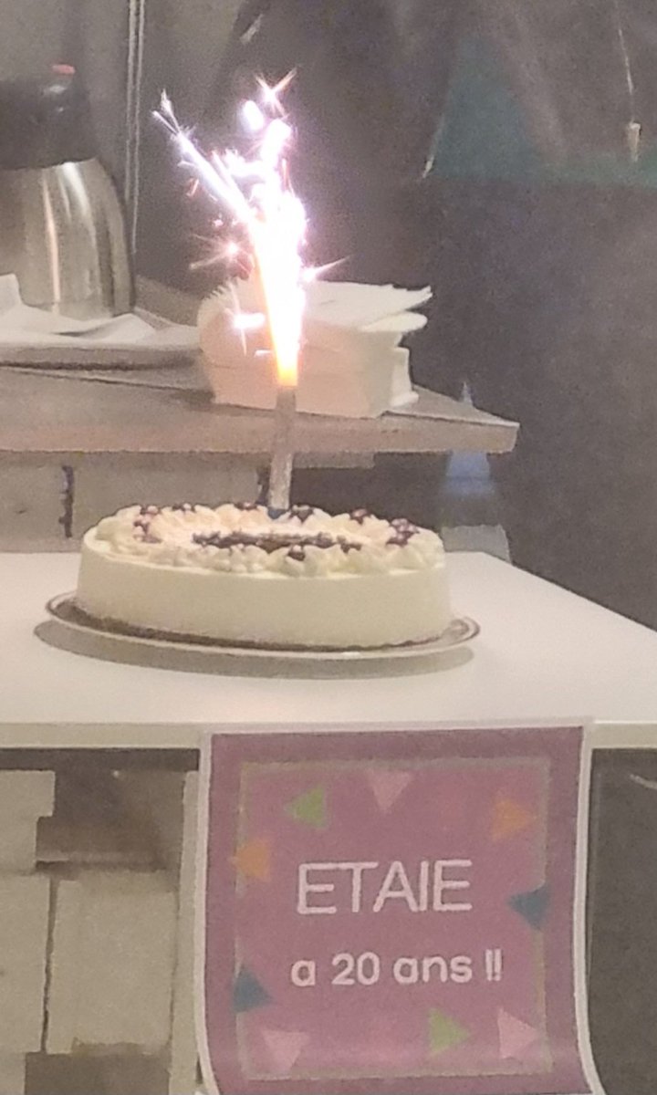 CHANTIERecoleIF's tweet photo. Les 20 ans de l'officialisation de la certification du titre #ETAIE, ça se fête! Qui plus est, avec un temoignage francilien😉.Longue vie à cette #formation qui professionnalise les #encadrants et les structures, au bénéfice personnes accompagnées. #ESS #IAE #FiersDÊtreEncadrants https://t.co/mseQ0SMcpu