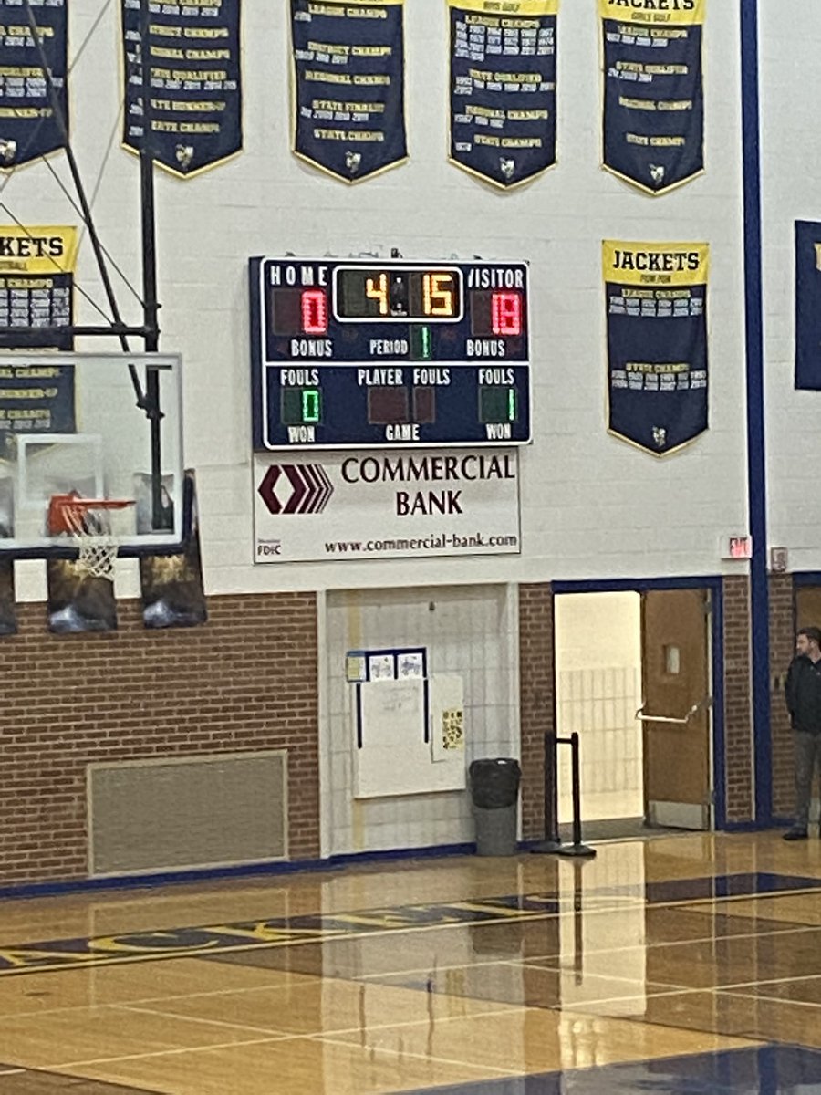 Dawnp904's tweet photo. Coach Price has these boys working 🏀 

Going after that W on opening night! 

#GoIndians
#HeMakesMeProud https://t.co/X0BVm4CDbF