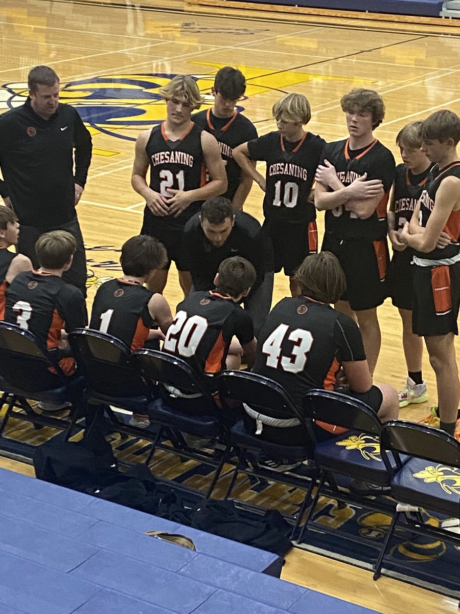 Dawnp904's tweet photo. Coach Price has these boys working 🏀 

Going after that W on opening night! 

#GoIndians
#HeMakesMeProud https://t.co/X0BVm4CDbF