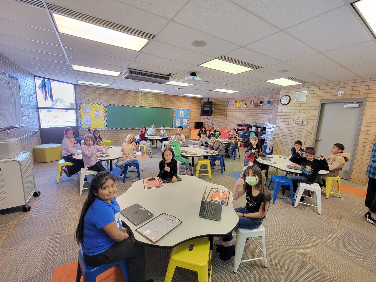 HunterElem's tweet photo. Our STEAM Lab is finally in full force here at Hunter! Between stop motion animation and Hour of Code, we are quickly finding a use for this unique space. 
#STEAMRoom #STEMeducation #STEMkids #huecameras https://t.co/oGujHouRTy
