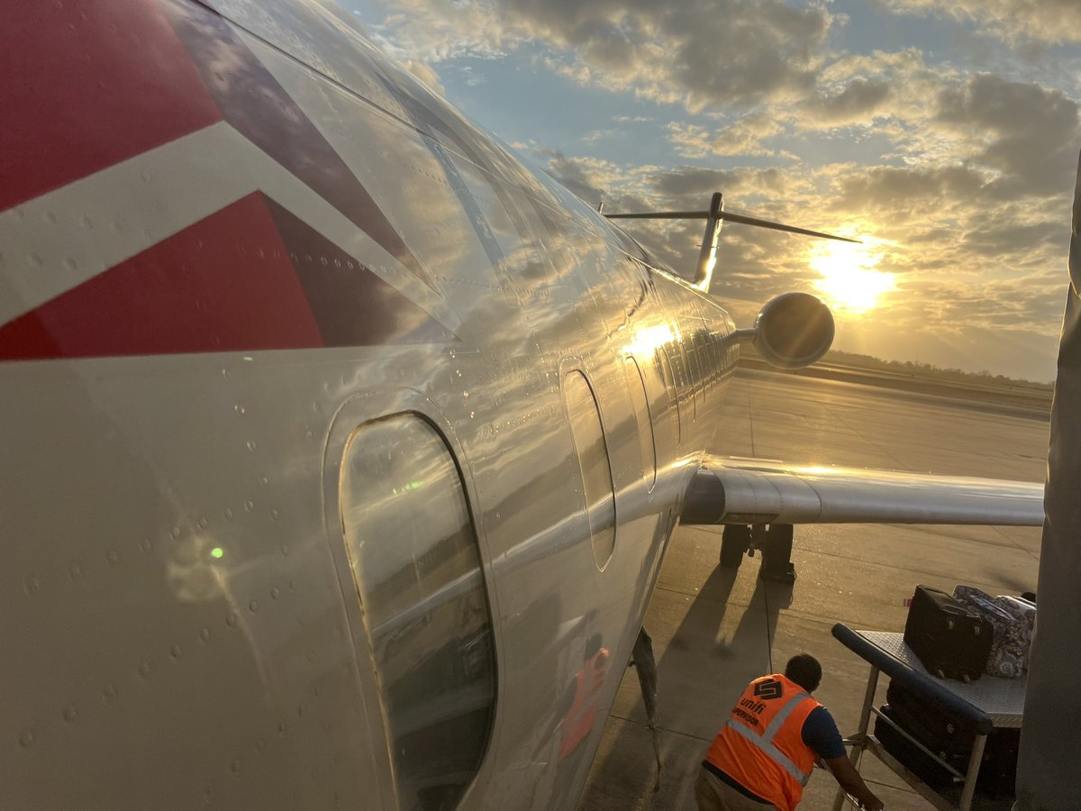 jimmysawtelle's tweet photo. Home Sweet Cenla! Always 💛 returning home to @EnglandAirpark! #FlyAEX✈️ https://t.co/N8z8Bpejki