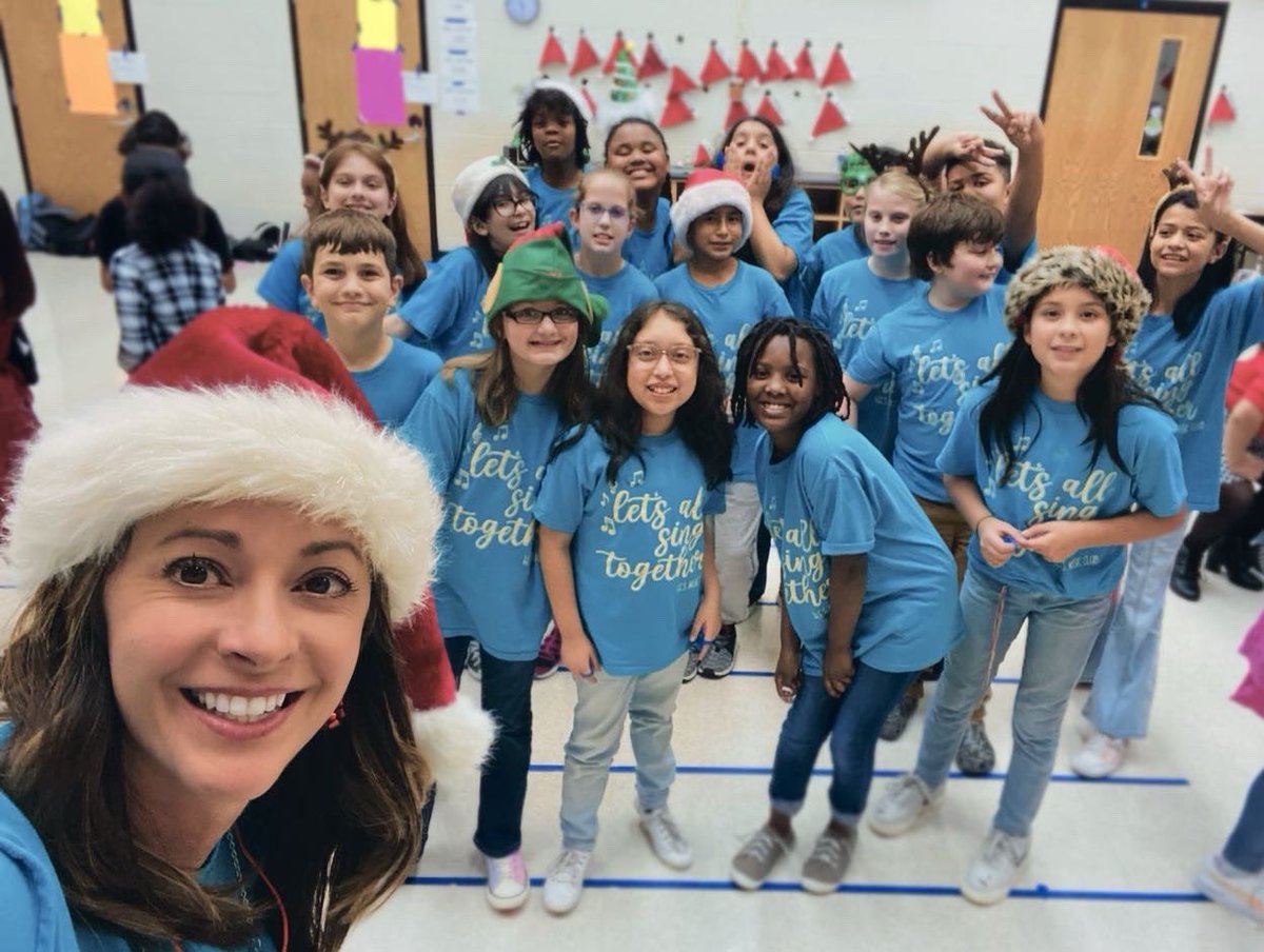5th graders in Music Club spent the afternoon and evening with the middle school and high school choirs. They ended the day with a fabulous performance at the district’s second annual Winterfest! ❄️🎶🎄