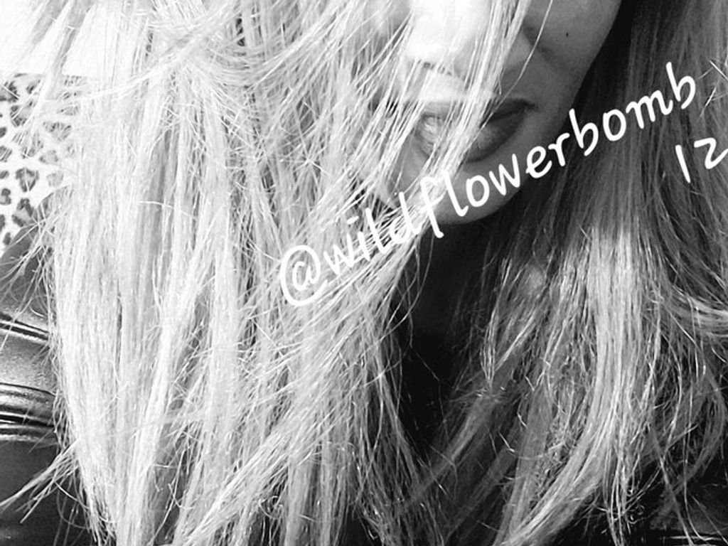 Wildflowerbomb2's tweet photo. Lines open now but won't be for long! what gets you off? pushing boundries one call at a time! Call me pay-per-minute #skype #show on skyprivate  can't get thru no worries Book a session with me on  my profile:  https://t.co/T2bJzqkX7o https://t.co/vIS7AYLoZn