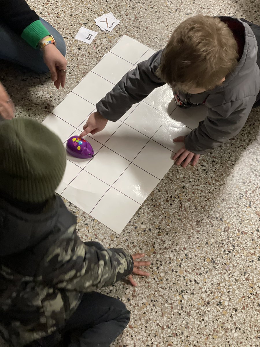 Elem_InnovaSHAN's tweet image. Had so much fun with KG coders at @7PinesPenguins 🐧. For #csed week. They programmed the #codeandgomouse as they sequenced There Was a Cold Lady Who Swallowed Some Snow @HCPS_Innovates