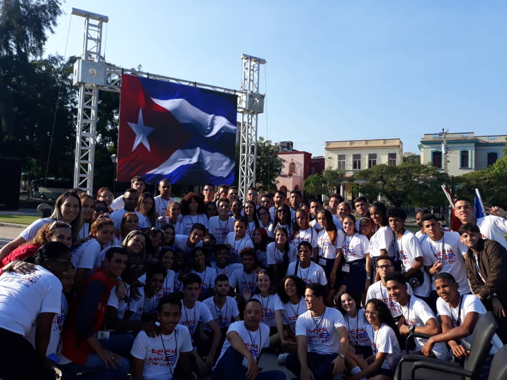 ipicarlosmarx's tweet photo. La FEEM del @ipicarlosmarx presente en las actividades por el aniversario de esta organización en la capital de todos los cubanos. #ipicm #ipi #MatancerosEnVictoria #CubaMined https://t.co/IMdfEBKJ00